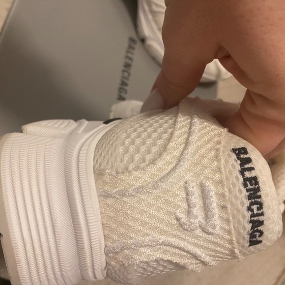 Balenciaga sneaker size 6 - Picture 15 of 16